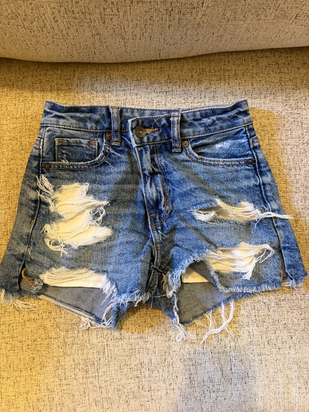 American Eagle Outfitters blue denim shorts size 000 #americaneagle #denim